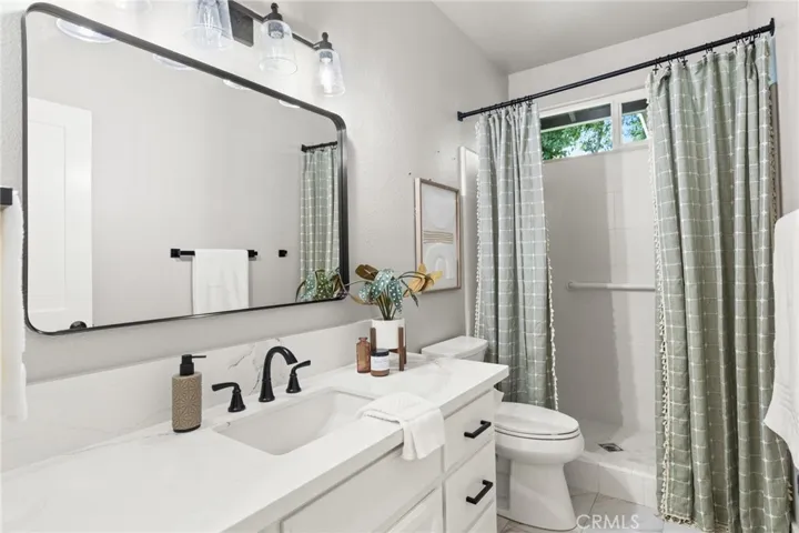 3 Wellington Ct, Chico, California 95973