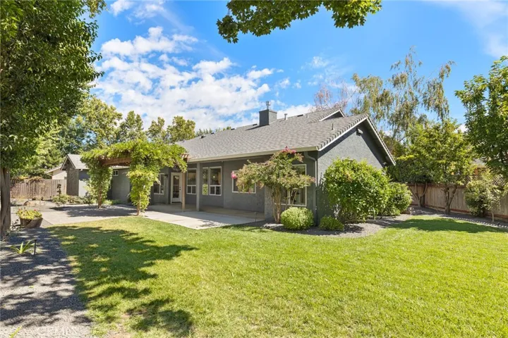 3 Wellington Ct, Chico, California 95973