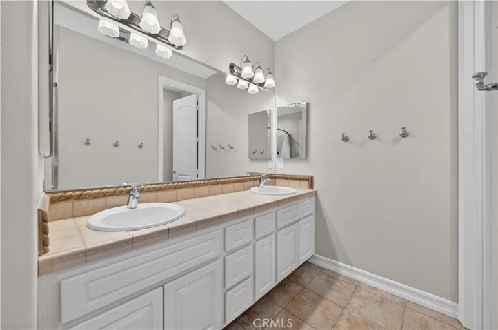 21100 Paseo Montana, Murrieta, California 92562