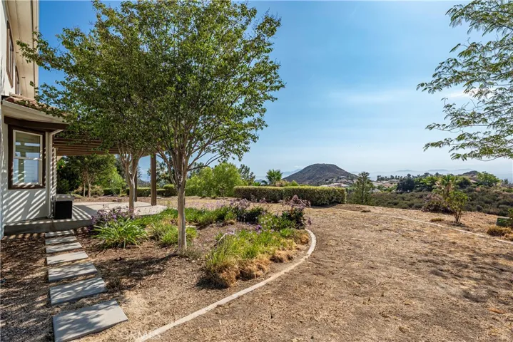 21100 Paseo Montana, Murrieta, California 92562