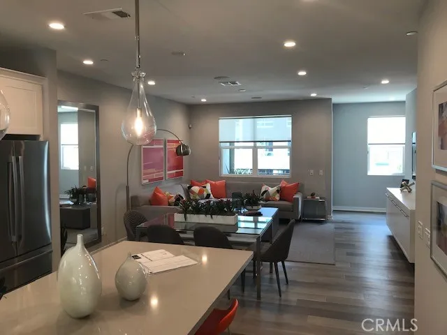 2288 Synergy, Irvine, California 92614