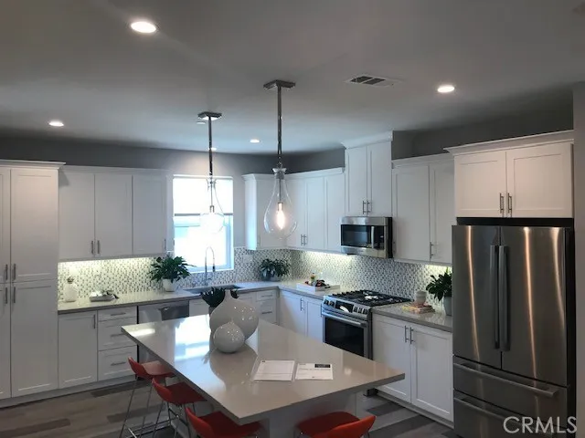 2288 Synergy, Irvine, California 92614