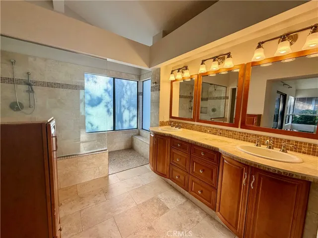 26711 Sierra Vista, Mission Viejo, California 92692