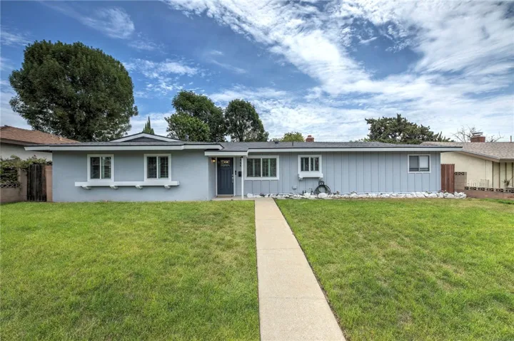 2946 Gladstone, Pomona, California 91767