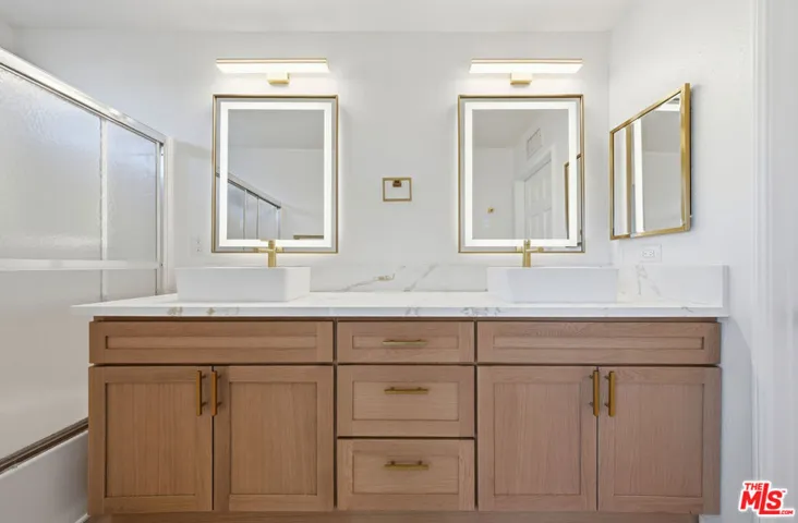 25715 Wagner Way B, Stevenson Ranch, California 91381