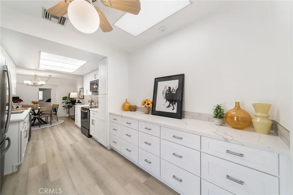 Extended kitchen storage