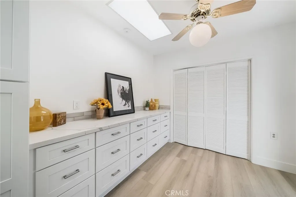 Extended kitchen with pantry and breakfast nook