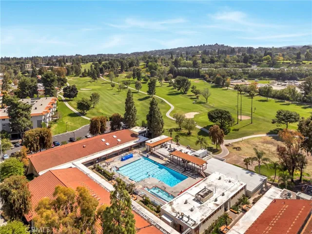 Community pool
