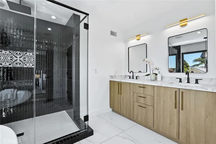 3889 Humboldt Drive, Huntington Beach, California 92649