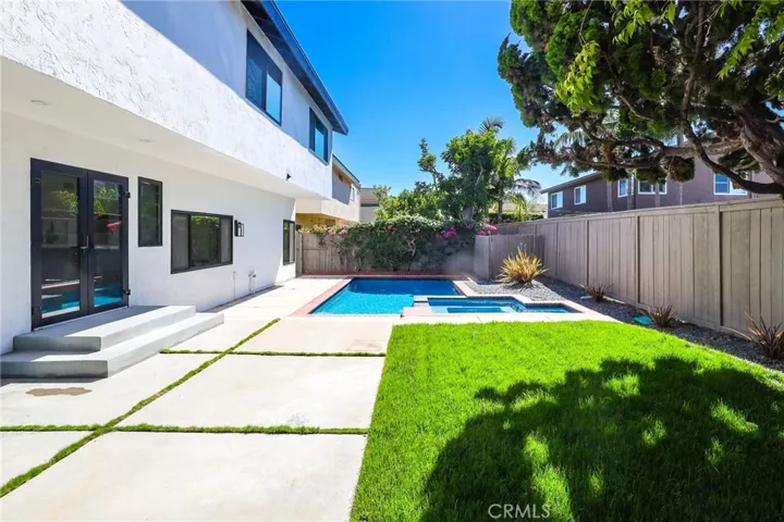 3889 Humboldt Drive, Huntington Beach, California 92649