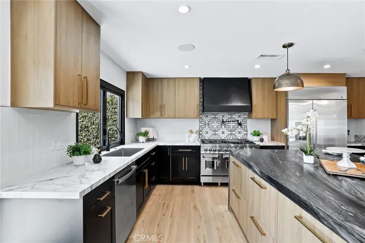 3889 Humboldt Drive, Huntington Beach, California 92649