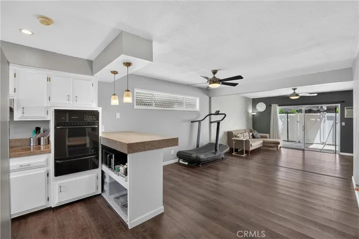 1921 N Sherry 89, Santa Ana, California 92705