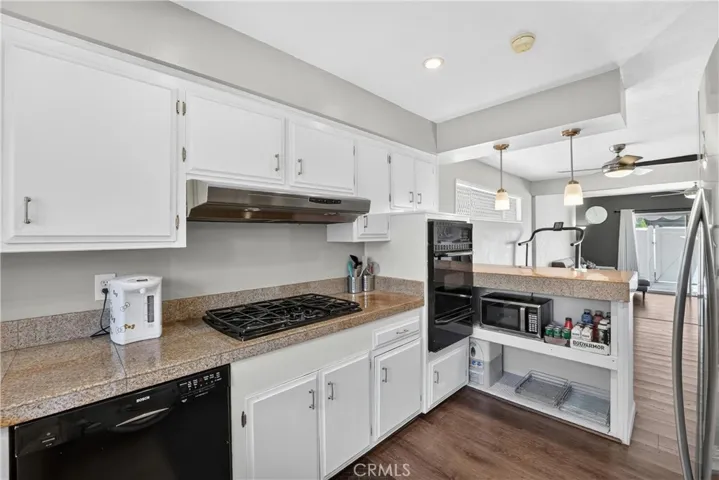 1921 N Sherry 89, Santa Ana, California 92705