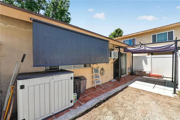 1921 N Sherry 89, Santa Ana, California 92705