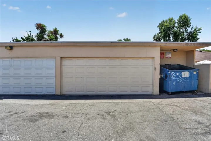 1921 N Sherry 89, Santa Ana, California 92705