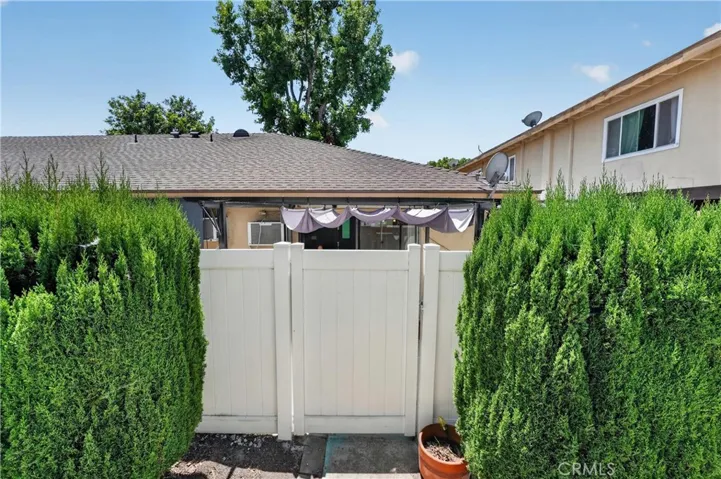 1921 N Sherry 89, Santa Ana, California 92705