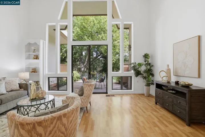1252 Singingwood Ct. 3, Walnut Creek, California 94595