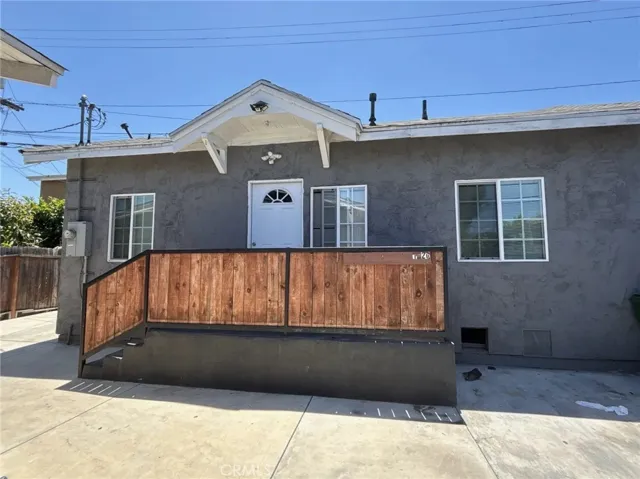 1020 W 67th Street, Los Angeles, California 90044