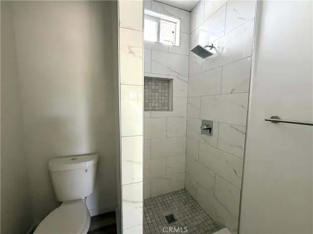 1020 W 67th Street, Los Angeles, California 90044