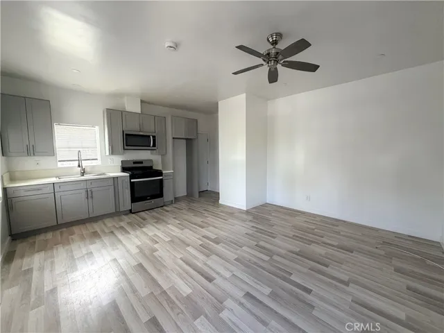 1020 W 67th Street, Los Angeles, California 90044