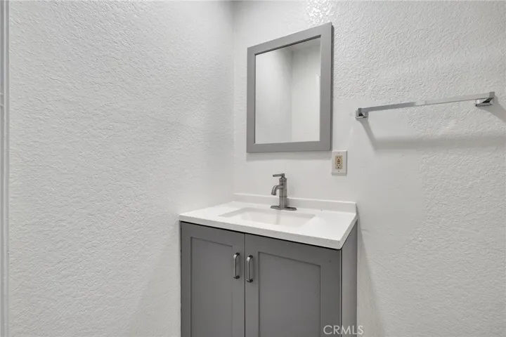 Bathroom 3 vanity