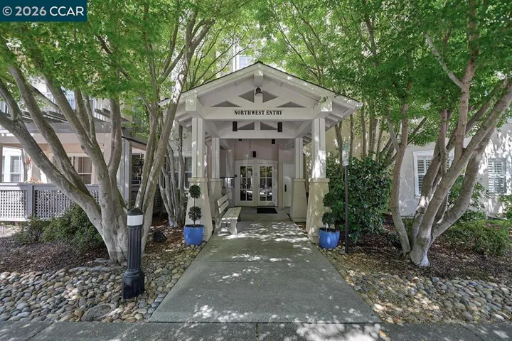 1840 Tice Creek Dr 2205, Walnut Creek, California 94595 — photo 5