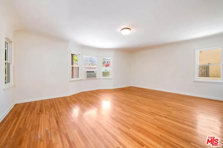 1064 S Ogden Drive, Los Angeles, California 90019