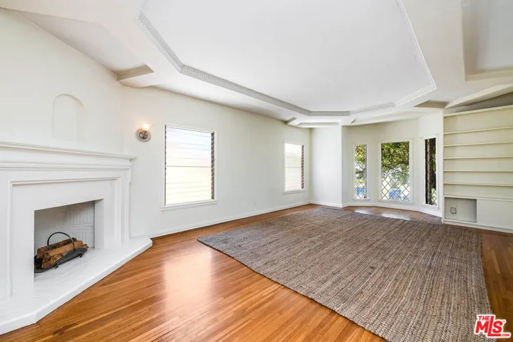 1064 S Ogden Drive, Los Angeles, California 90019