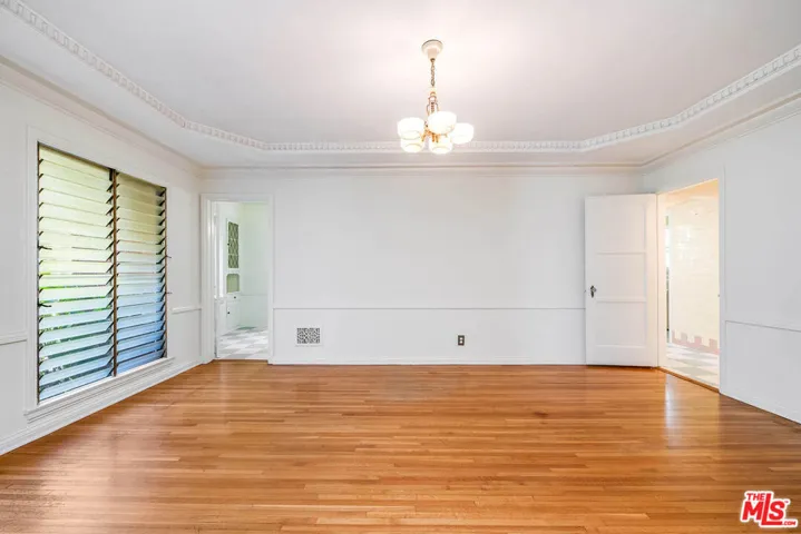 1064 S Ogden Drive, Los Angeles, California 90019