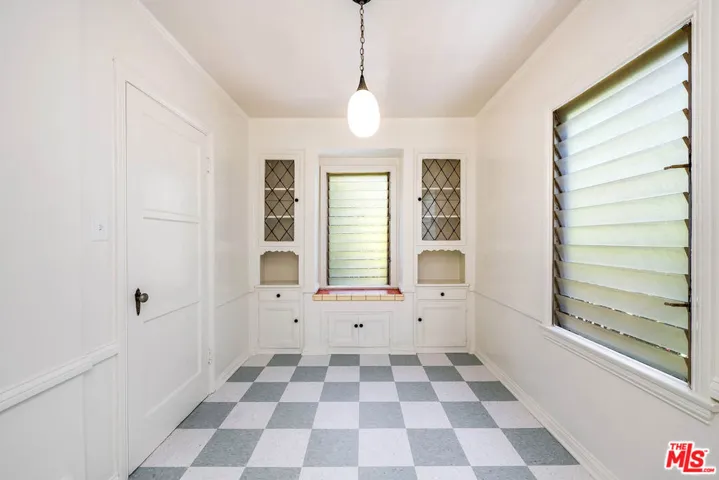 1064 S Ogden Drive, Los Angeles, California 90019