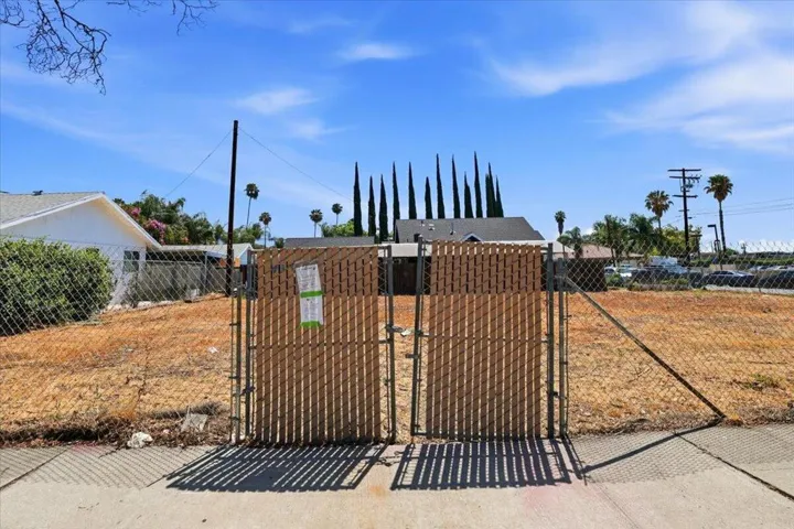 01-Entrance