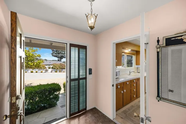 25990 S Carmel Hills Drive, Carmel, California 93923