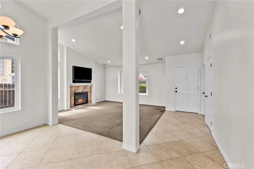 36330 Saint Raphael Drive, Murrieta, California 92562 — photo 4