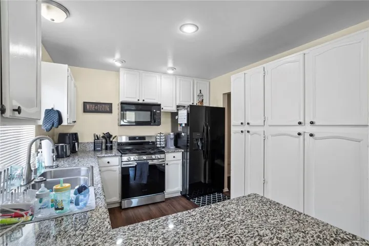 1632 Glover, Redlands, California 92374