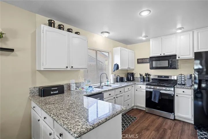 1632 Glover, Redlands, California 92374