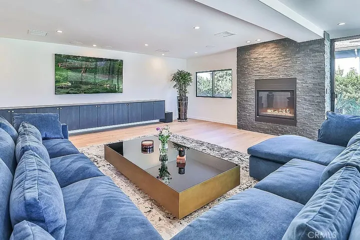19532 Bermuda Street, Porter Ranch, California 91326