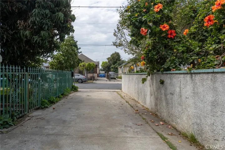 1223 E 46th, Los Angeles, California 90011