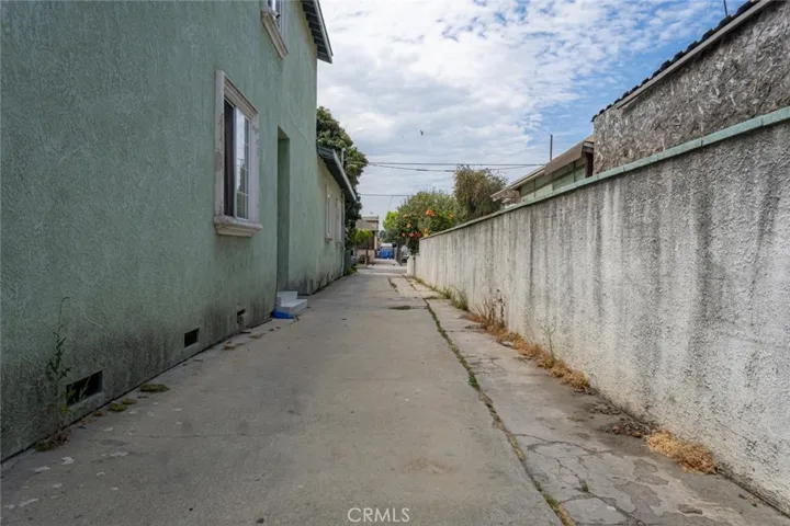 1223 E 46th, Los Angeles, California 90011