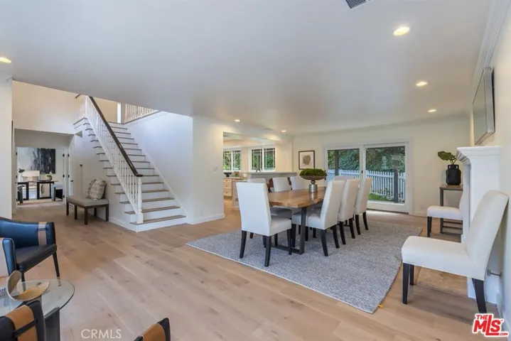 3217 Longridge, Sherman Oaks, California 91423
