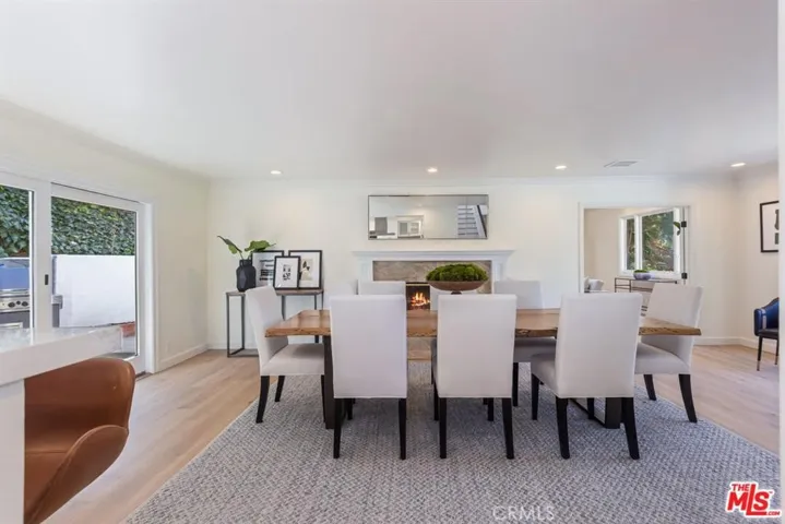 3217 Longridge, Sherman Oaks, California 91423