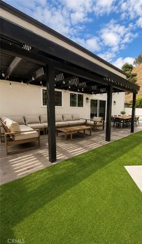 3217 Longridge, Sherman Oaks, California 91423