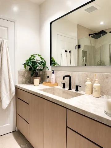 3217 Longridge, Sherman Oaks, California 91423