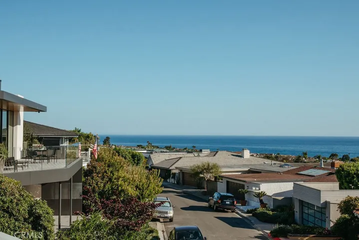 407 Mendoza Terrace, Corona Del Mar, California 92625