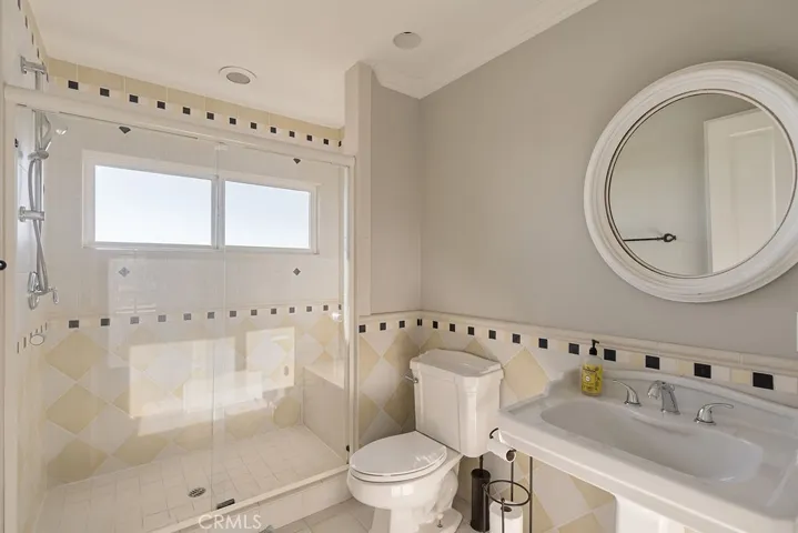 407 Mendoza Terrace, Corona Del Mar, California 92625