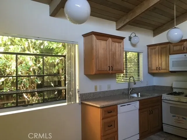 2495 S Barrington, Los Angeles, California 90064