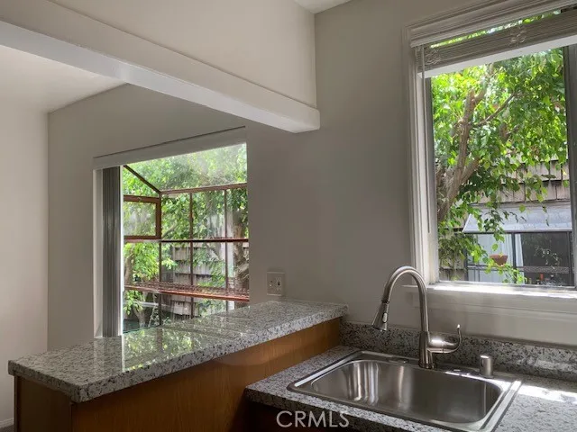 2495 S Barrington, Los Angeles, California 90064