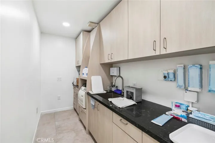 122 Agate, Newport Beach, California 92662