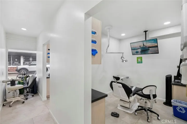 122 Agate, Newport Beach, California 92662
