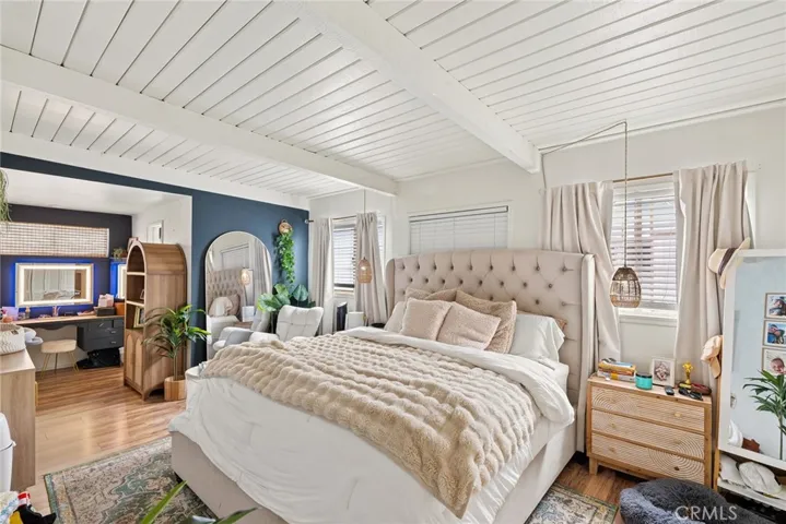 2nd Floor Unit Primary Bedroom