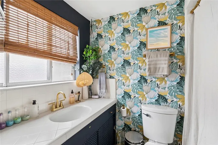 Guest Bath in 2nd floor unit